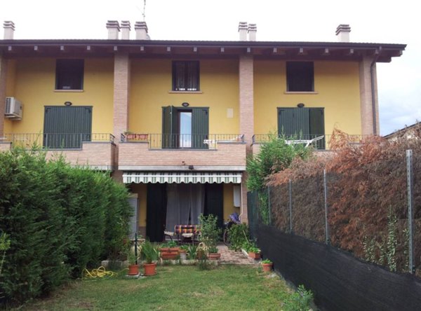 casa indipendente in vendita a Rubiera