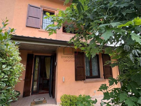 casa indipendente in vendita a Rubiera