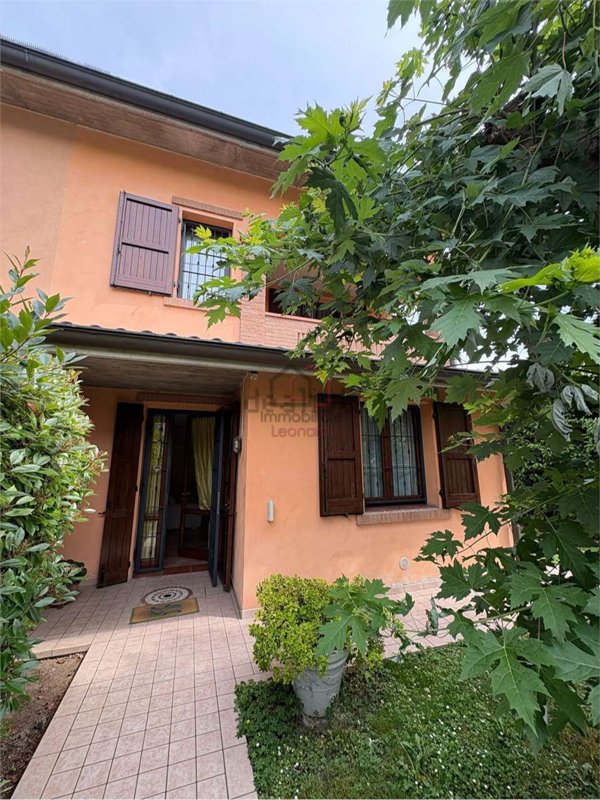 casa indipendente in vendita a Rubiera