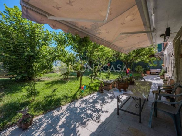 casa indipendente in vendita a Rubiera