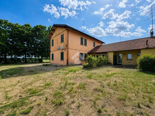 casa indipendente in vendita a Rubiera