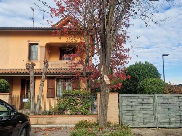 casa indipendente in vendita a Rubiera