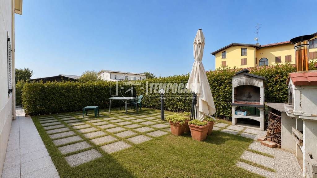 appartamento in vendita a Rubiera in zona Fontana