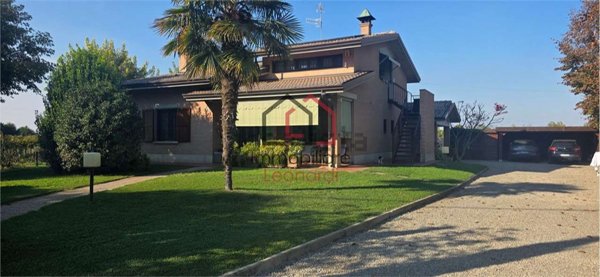 casa indipendente in vendita a Rubiera