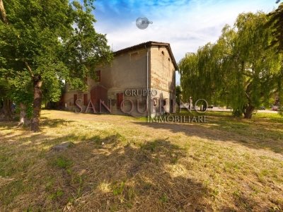 quadrivano in vendita a San Martino in Rio