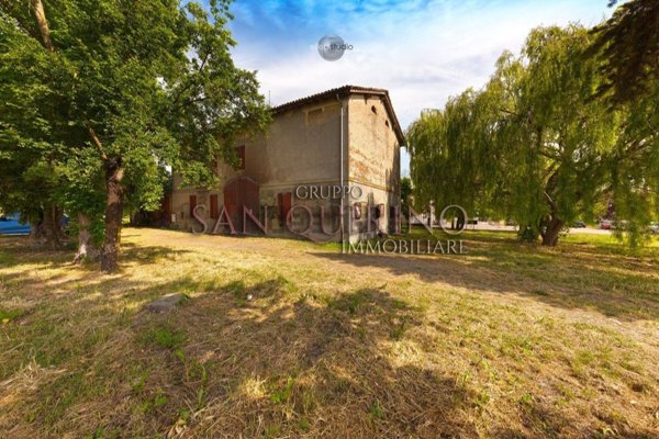 quadrivano in vendita a San Martino in Rio