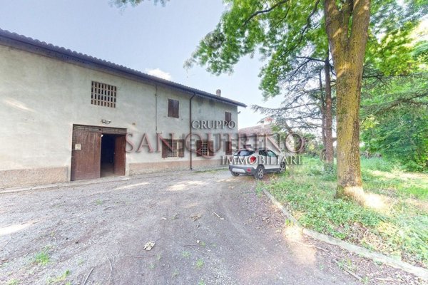 pentavano in vendita a San Martino in Rio in zona Stiolo