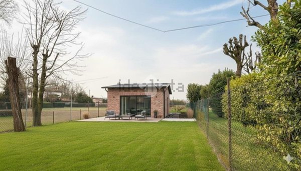 quadrivano in vendita a San Martino in Rio