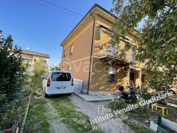 appartamento in vendita a San Martino in Rio in zona Trignano