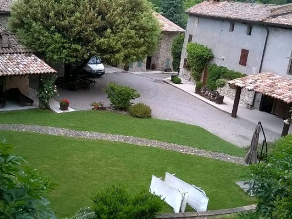 casa indipendente in vendita a San Polo d'Enza