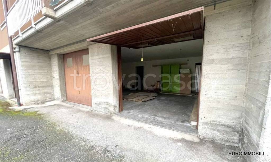 locale di sgombero in vendita a San Polo d'Enza