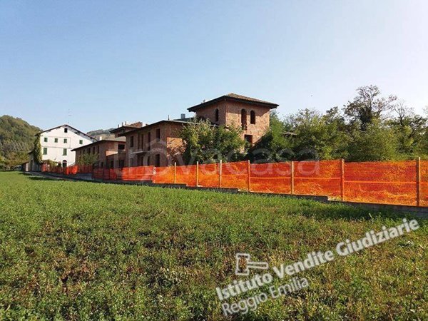 terreno edificabile in vendita a San Polo d'Enza in zona Pontenovo