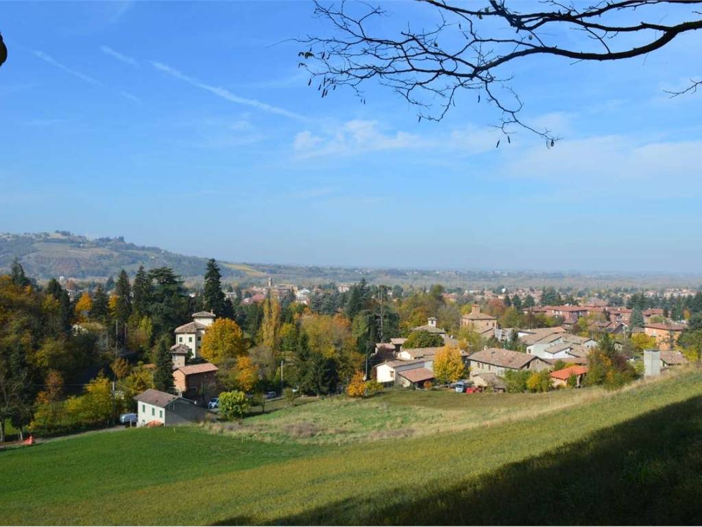 terreno edificabile in vendita a San Polo d'Enza
