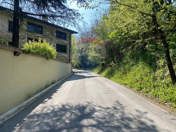 negozio in vendita a San Polo d'Enza