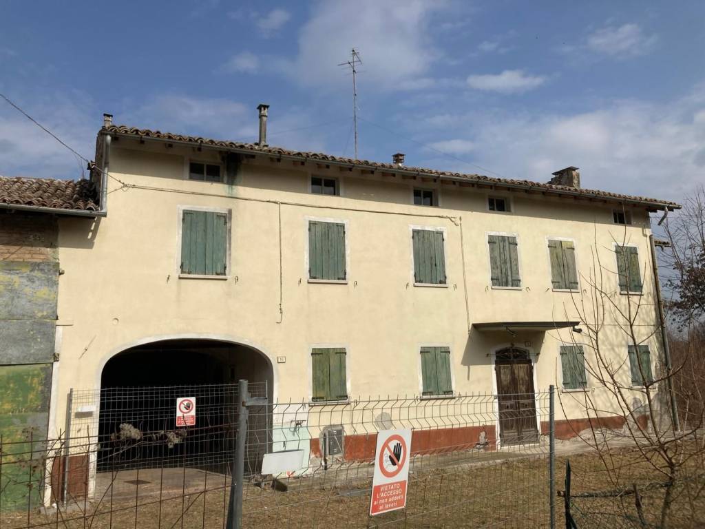 casa indipendente in vendita a San Polo d'Enza