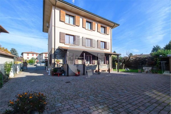 casa semindipendente in vendita a San Polo d'Enza