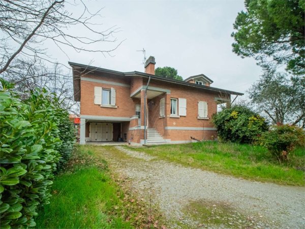 casa indipendente in vendita a San Polo d'Enza in zona Barcaccia