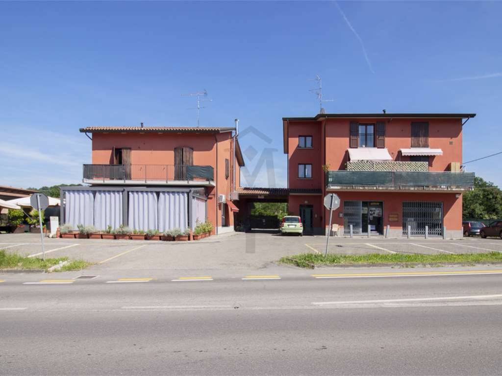 intera palazzina in vendita a San Polo d'Enza