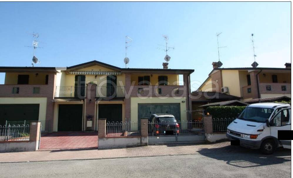 casa indipendente in vendita a San Polo d'Enza
