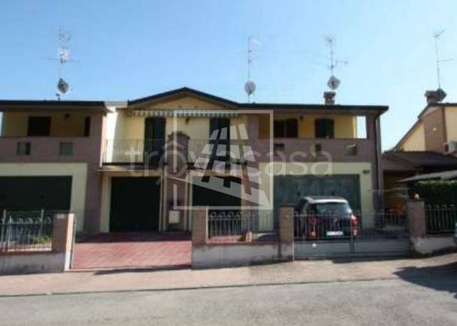 casa indipendente in vendita a San Polo d'Enza