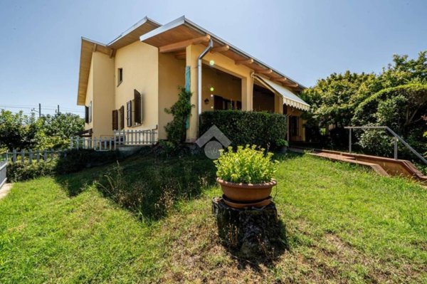 casa indipendente in vendita a San Polo d'Enza