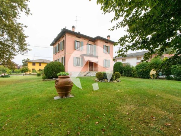 casa indipendente in vendita a San Polo d'Enza