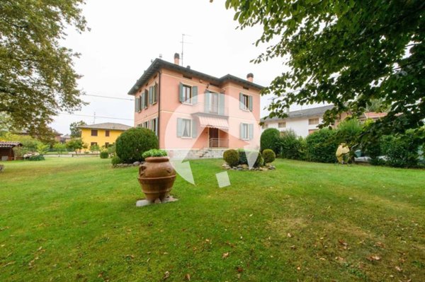 casa indipendente in vendita a San Polo d'Enza
