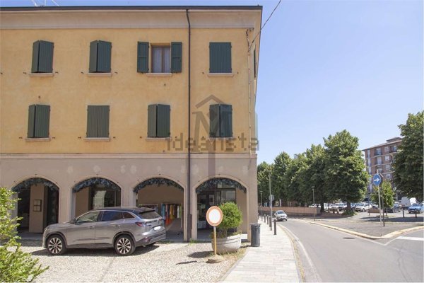 negozio in vendita a San Polo d'Enza