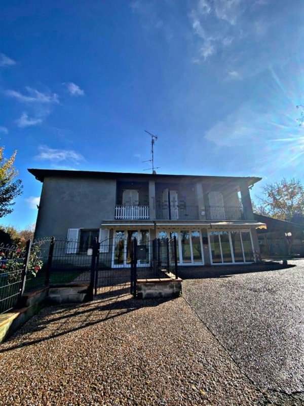 casa indipendente in vendita a San Polo d'Enza