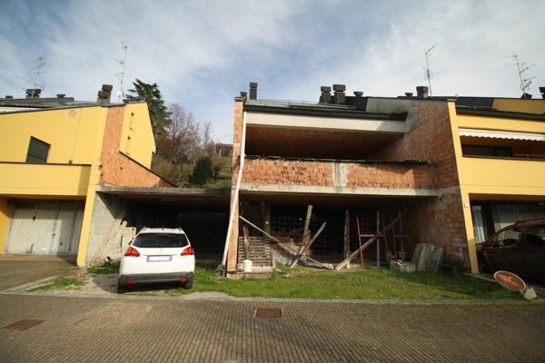 casa indipendente in vendita a San Polo d'Enza