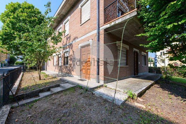 casa indipendente in vendita a San Polo d'Enza