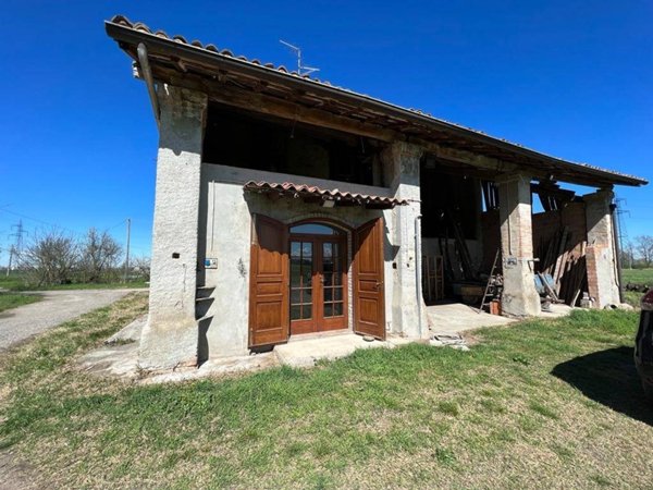 casa indipendente in vendita a Sant'Ilario d'Enza in zona Falconara