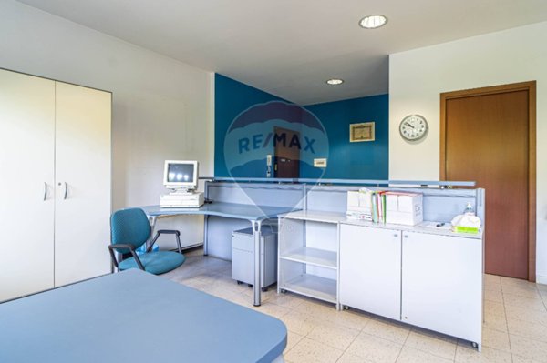 ufficio in vendita a Sant'Ilario d'Enza