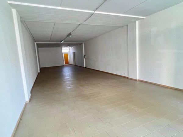 ufficio in vendita a Sant'Ilario d'Enza