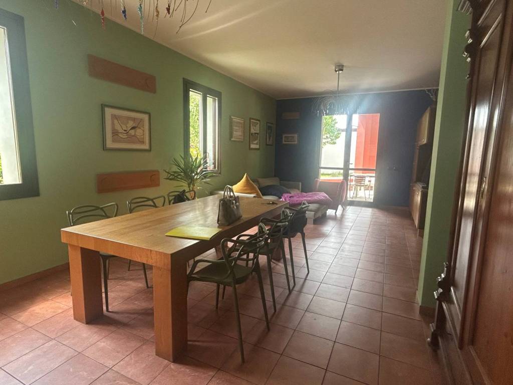 casa indipendente in vendita a Sant'Ilario d'Enza