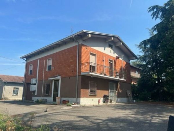casa indipendente in vendita a Sant'Ilario d'Enza