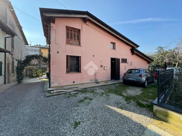 casa indipendente in vendita a Sant'Ilario d'Enza