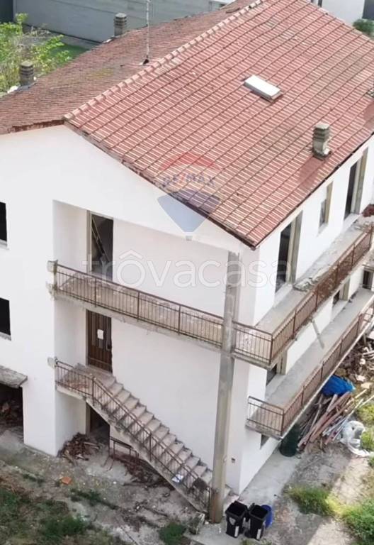 casa indipendente in vendita a Sant'Ilario d'Enza in zona Calerno