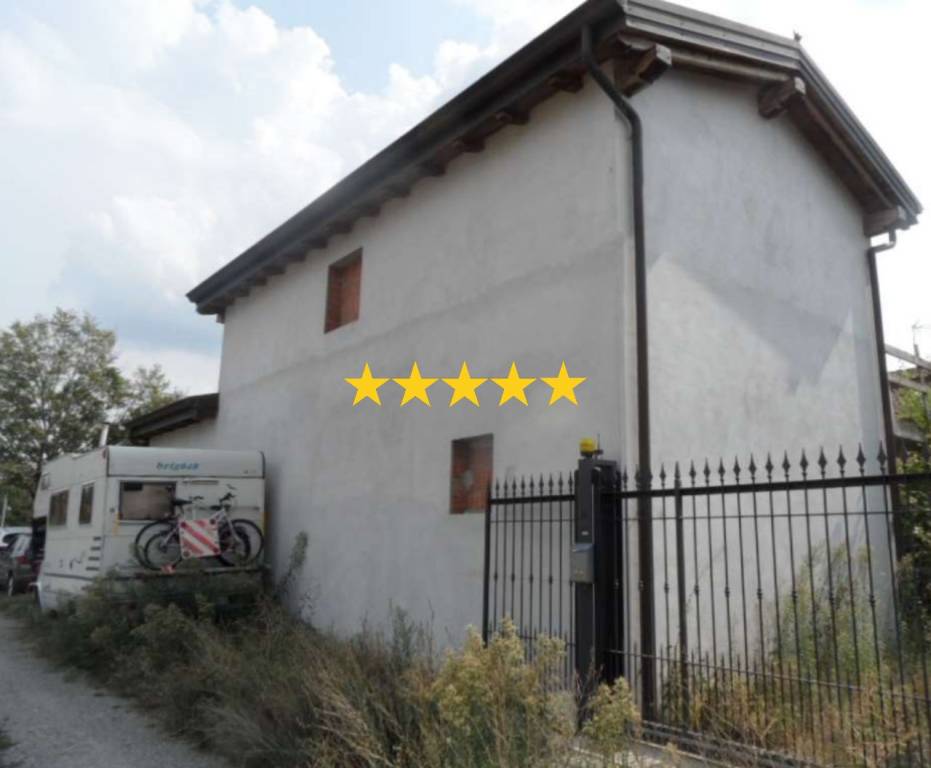casa indipendente in vendita a Sant'Ilario d'Enza