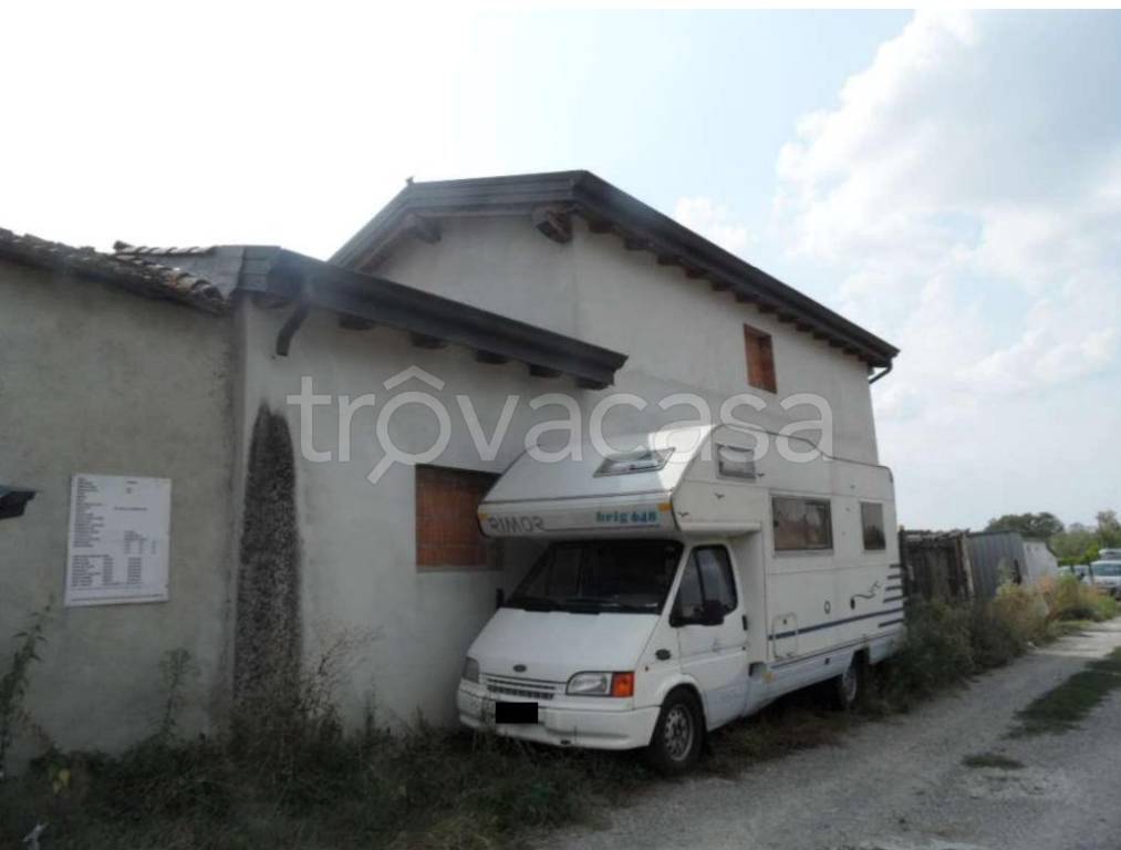 casa indipendente in vendita a Sant'Ilario d'Enza