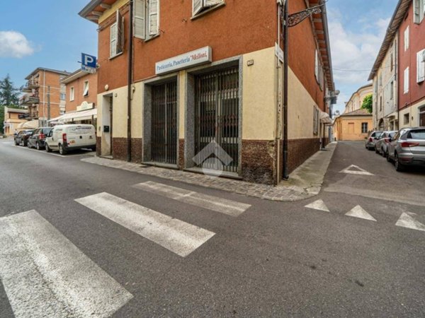 intera palazzina in vendita a Sant'Ilario d'Enza