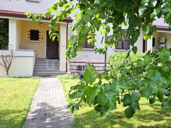 casa indipendente in vendita a Sant'Ilario d'Enza