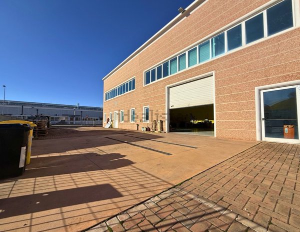 casa semindipendente in vendita a Sant'Ilario d'Enza in zona Calerno