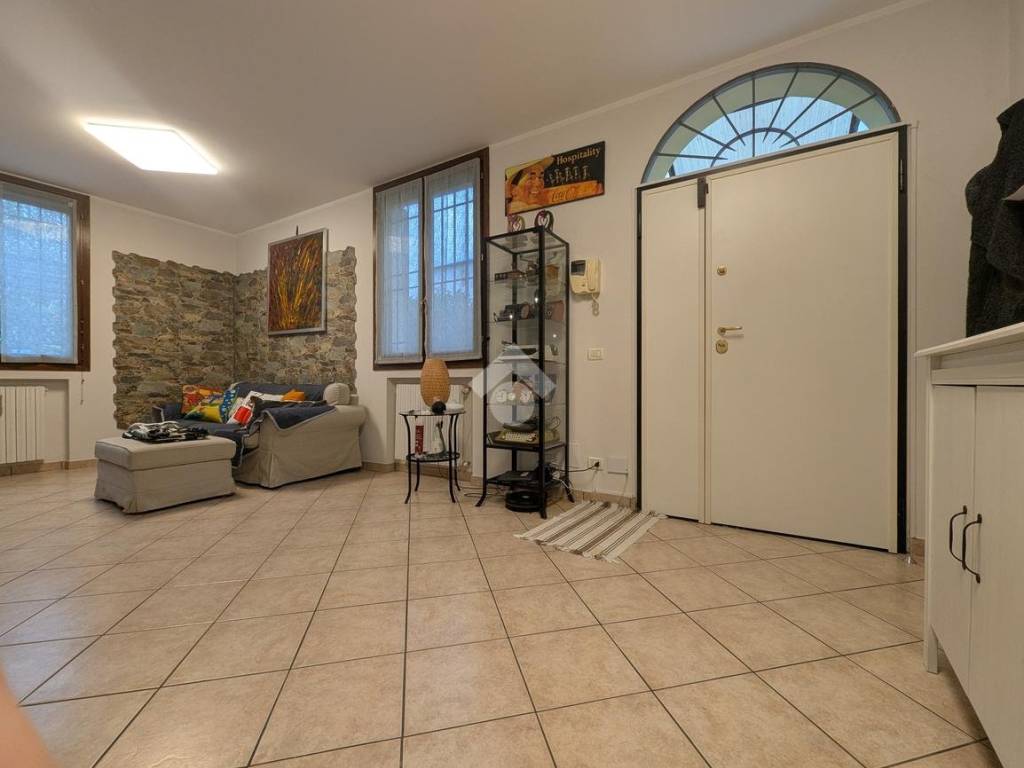 casa indipendente in vendita a Sant'Ilario d'Enza