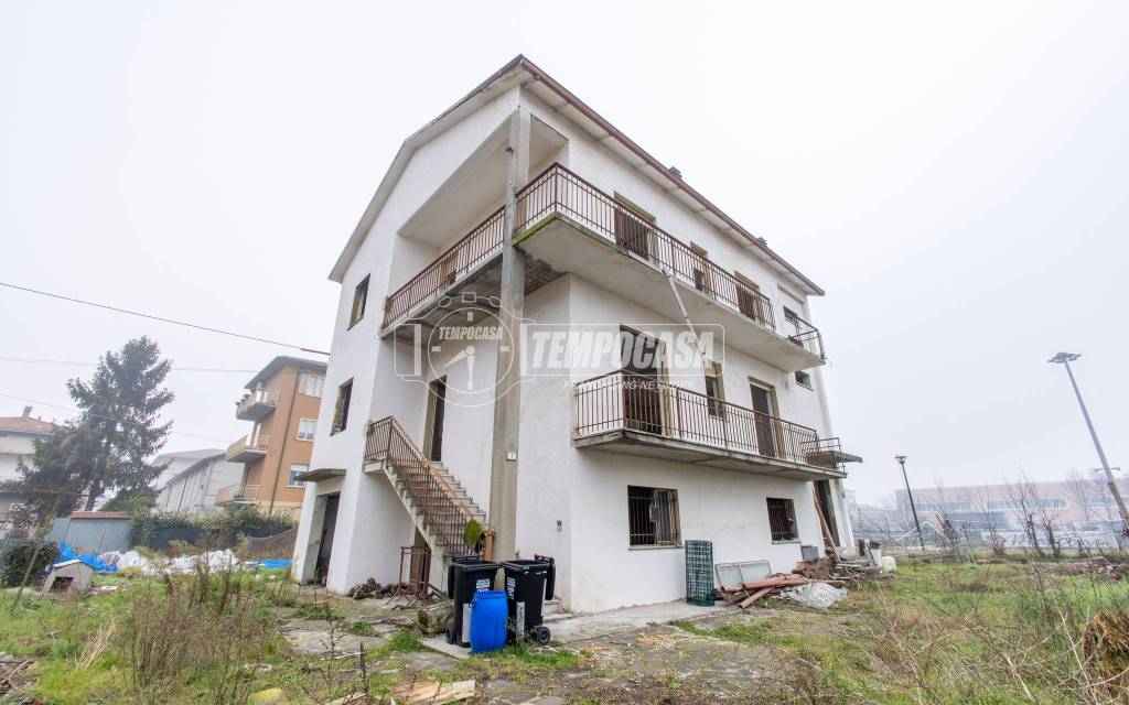 casa indipendente in vendita a Sant'Ilario d'Enza