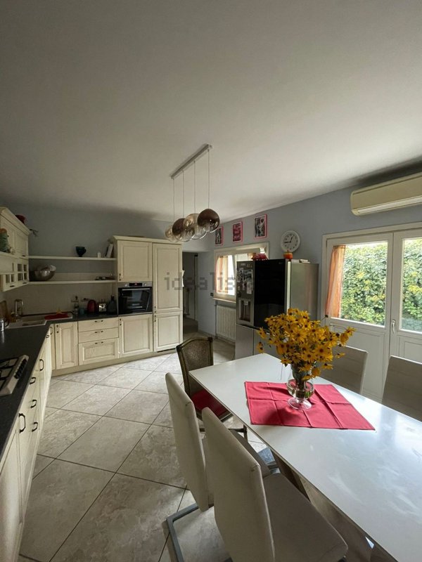 casa indipendente in vendita a Sant'Ilario d'Enza