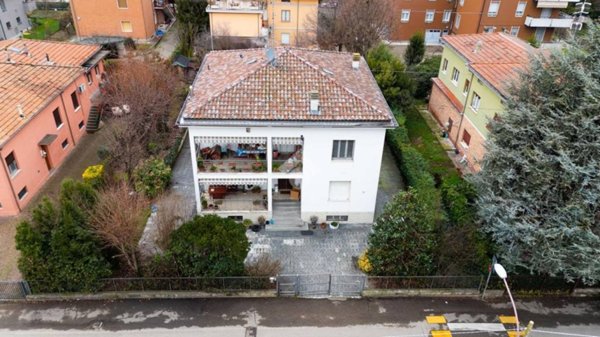 casa indipendente in vendita a Sant'Ilario d'Enza
