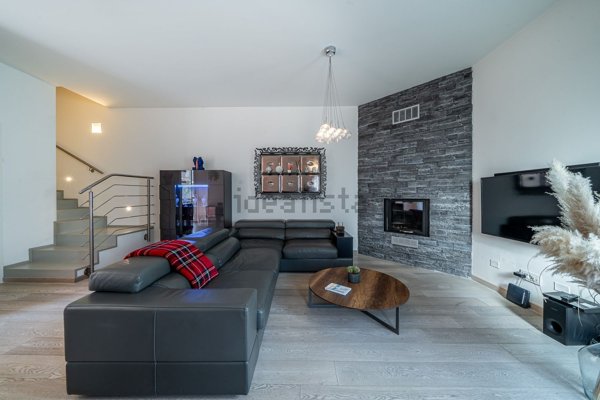 casa indipendente in vendita a Sant'Ilario d'Enza