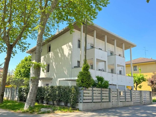 casa indipendente in vendita a Sant'Ilario d'Enza in zona Calerno