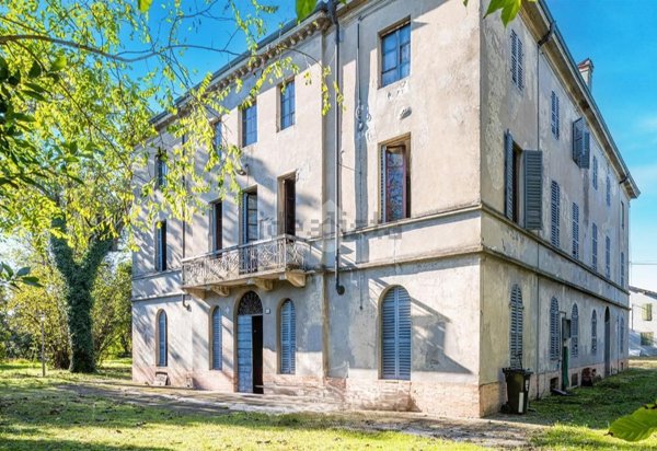casa indipendente in vendita a Sant'Ilario d'Enza